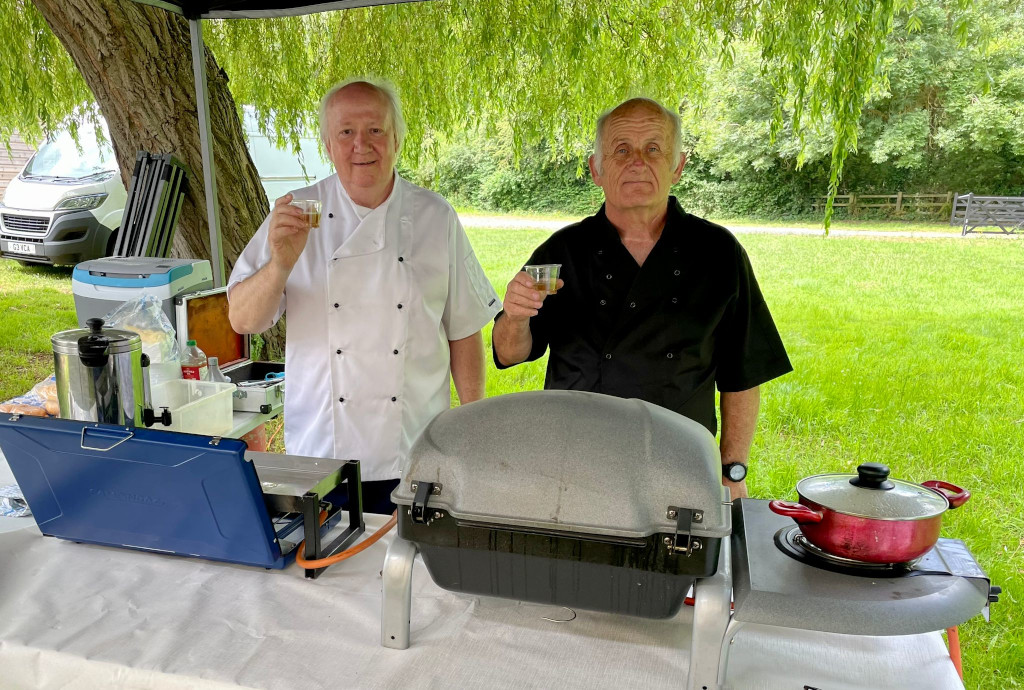 Image of the chefs John and Chris